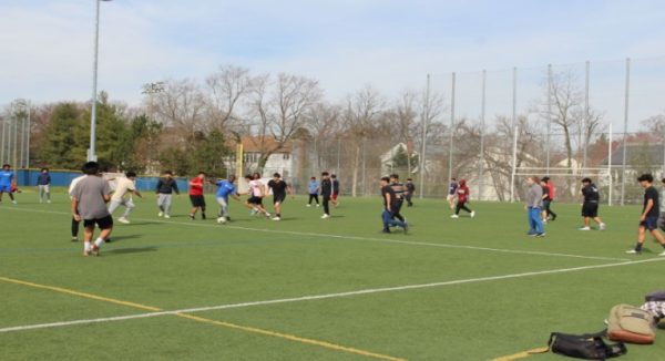 Muchos estudiantes se han registrado en la liga para jugar al fútbol durante el periodo de Advisory.