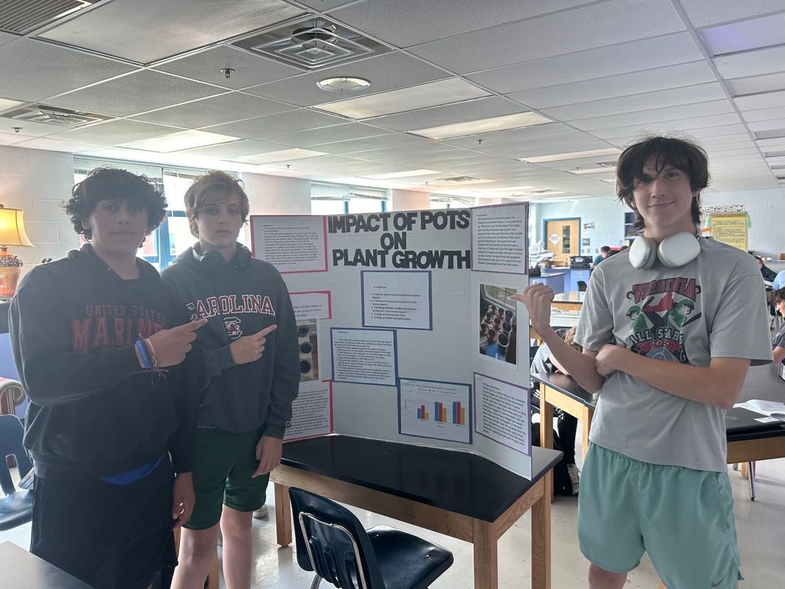 Unveiling the Biological Principles of the Freshman Science Fair in “The Wire”